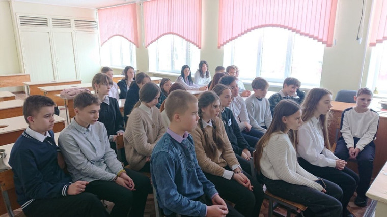 "Панфилов с нами".